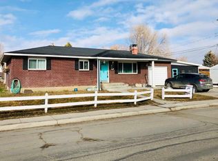 685 S 9th St, Lander, WY 82520