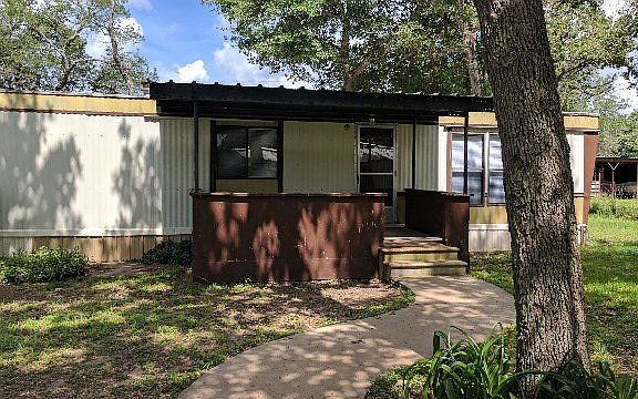 2nd image of 1136 Hollybrook Dr