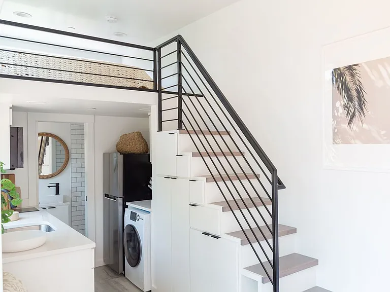 1570 Myra Ave #1572-1/2 — Photo 5