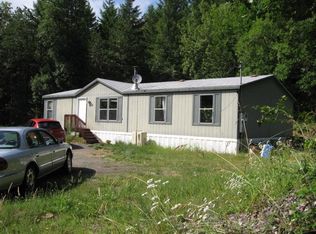 9378 Little River Rd, Glide, OR 97443