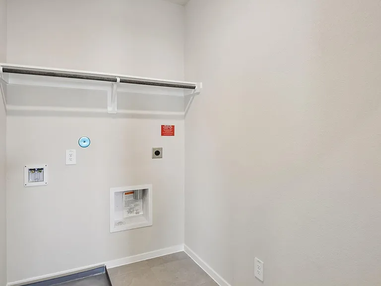 4210 Pine Springs Ct — Photo 25