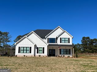 519 Lake Point Dr, Williamson, GA 30292