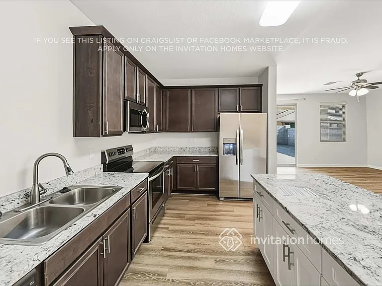 17950 W Tina Ln — Photo 8