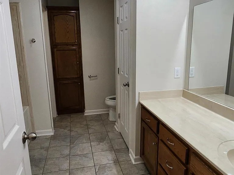 14623 Ocallaghan Ln — Photo 25