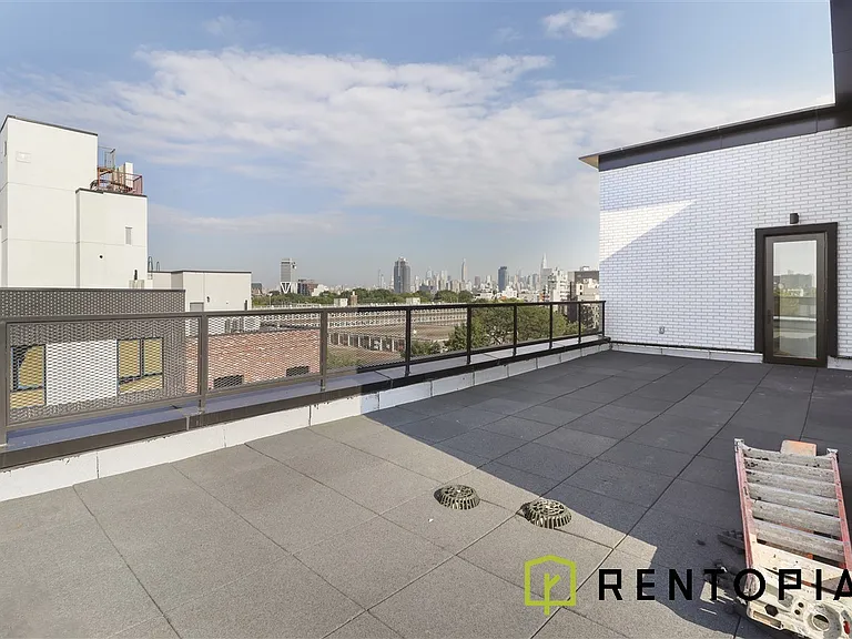 846 Flushing Ave #2G — Photo 10