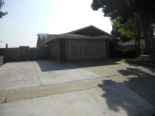 1st image of 460 N Shirley Ave