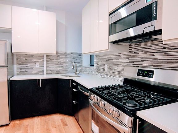 2nd image of 24 Charles St APT 3