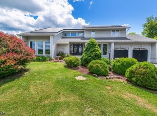 4 Campbell Dr, Hardyston Twp., NJ 07419