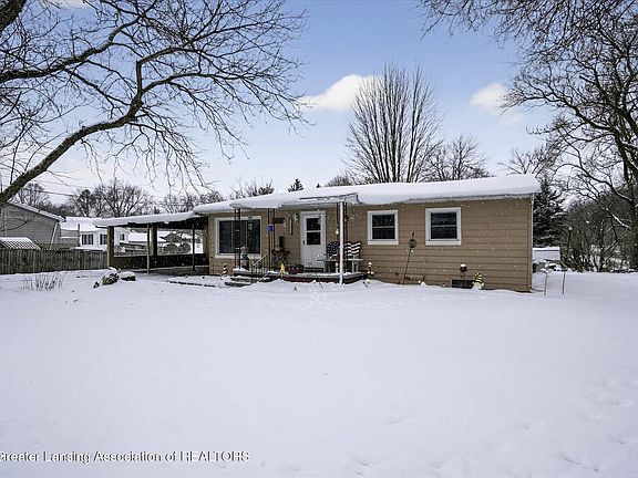 2nd image of 15940 Elmira St