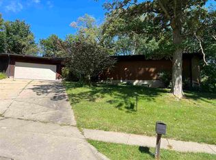 114 Bowling Green Pl, Iowa City, IA 52245