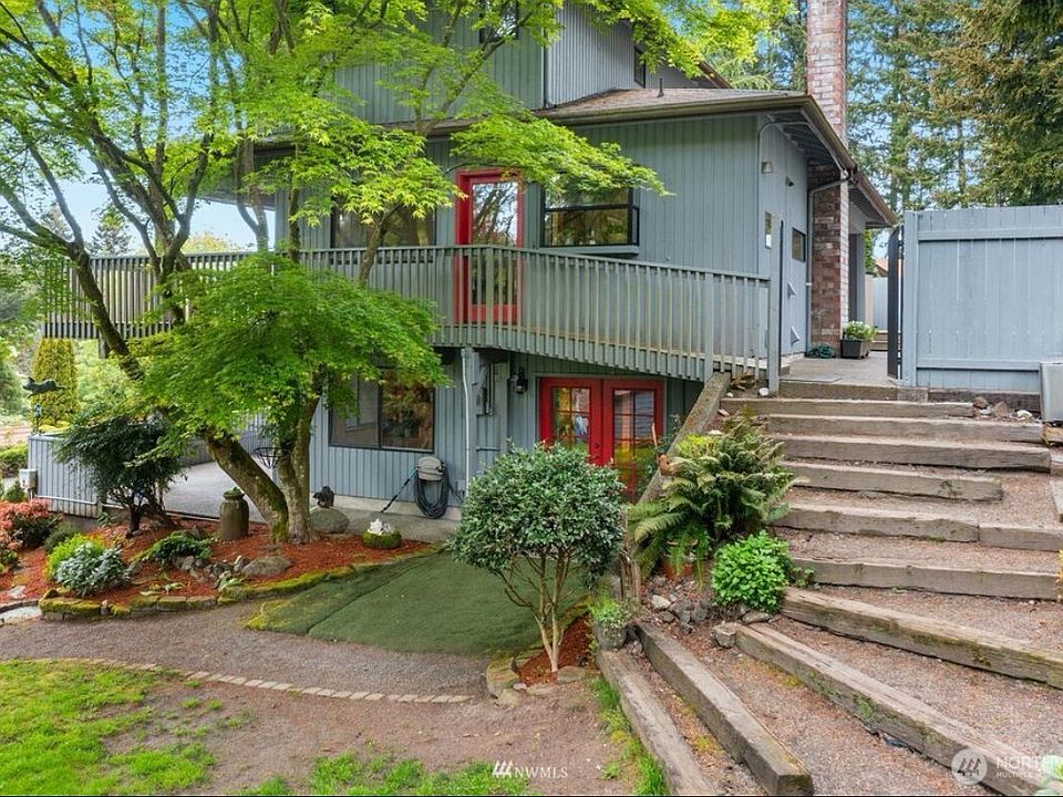 1st image of 739 NE Woods Court