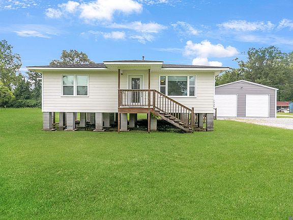 2nd image of 15394 Henderson Bayou Rd