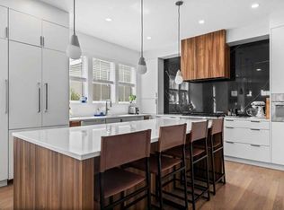 70 Walker St FLOOR 2, Newtonville, MA 02460