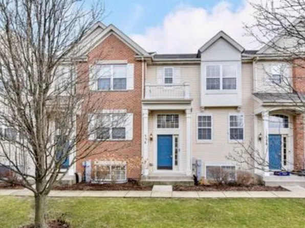 536 Lincoln Station Dr, Oswego, IL 60543