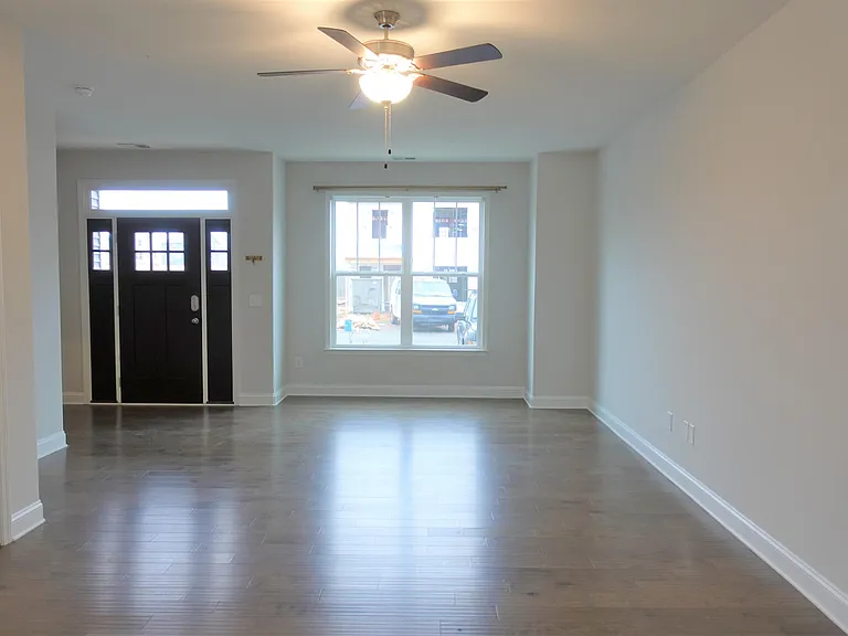 124 Creekland Way #1 — Photo 18