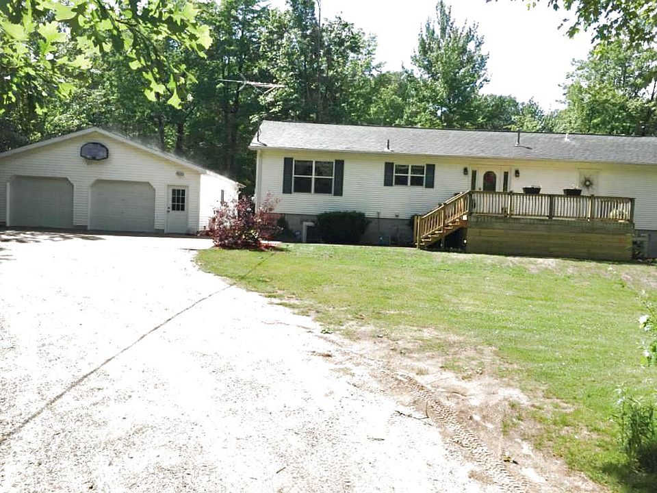 Welcome Home!!!! This wonderful stick built modular house is waiting for you!!! 3 bedrooms 2 full ba