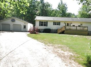 2916 Grout Rd, Beaverton, MI 48612