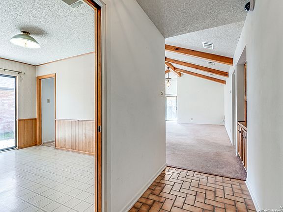 5th image of 8907 Hetherington Dr