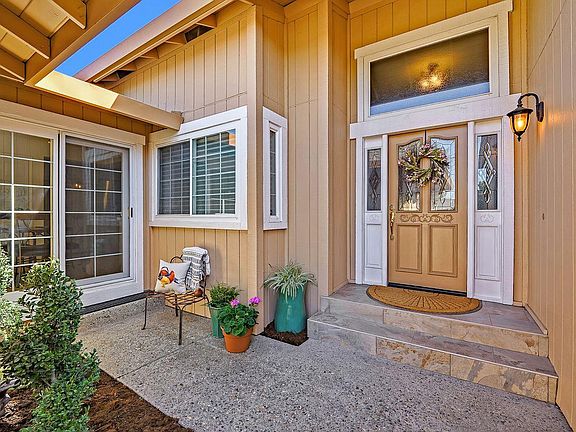 4th image of 16740 Cerro Vista Dr
