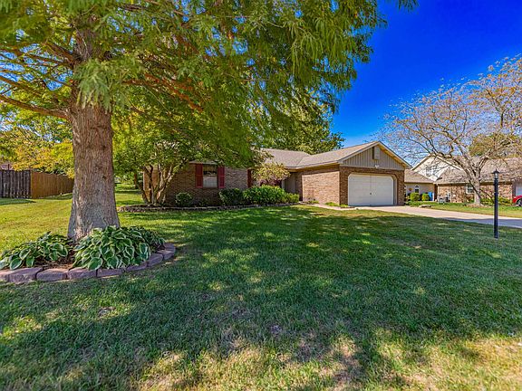 3rd image of 6810 Copperfield Dr