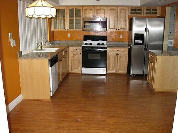 4th image of 8651 NW 21st Ct