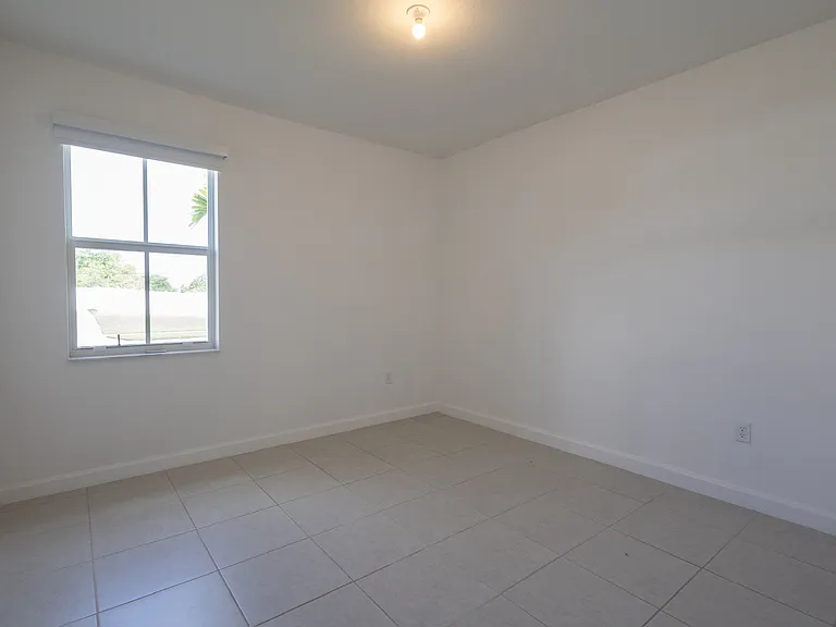 29071 SW 171st Ave — Photo 9