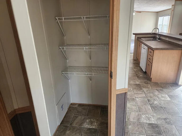 1044 Hamlets Chapel Rd — Photo 9