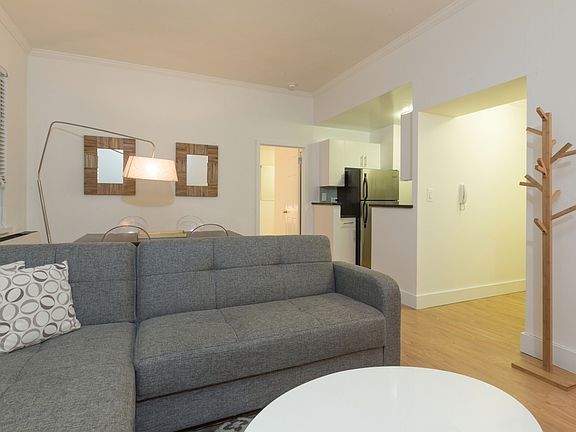 5th image of 50 E 34th St #14A4