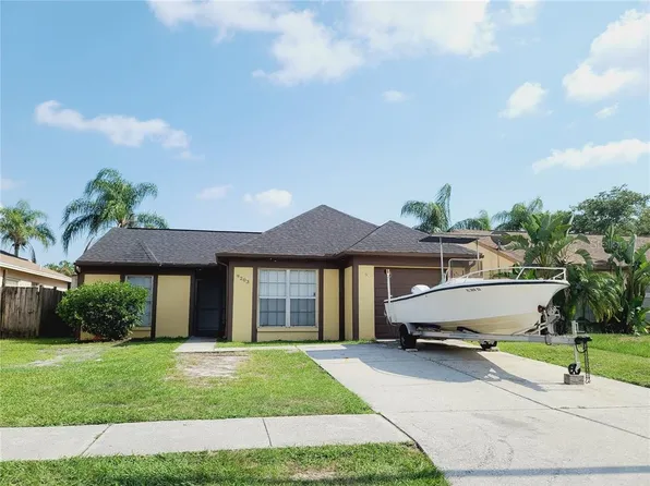 9203 Camino Villa Blvd, Tampa, FL 33635