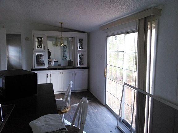 3rd image of 109 Embert Ln Trlr 18