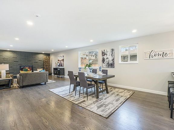 3rd image of 4674 W Tufts Cir