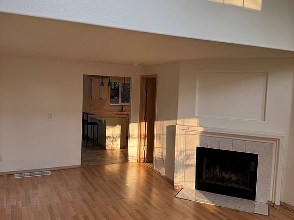 5th image of 2713 SW Hume Ct