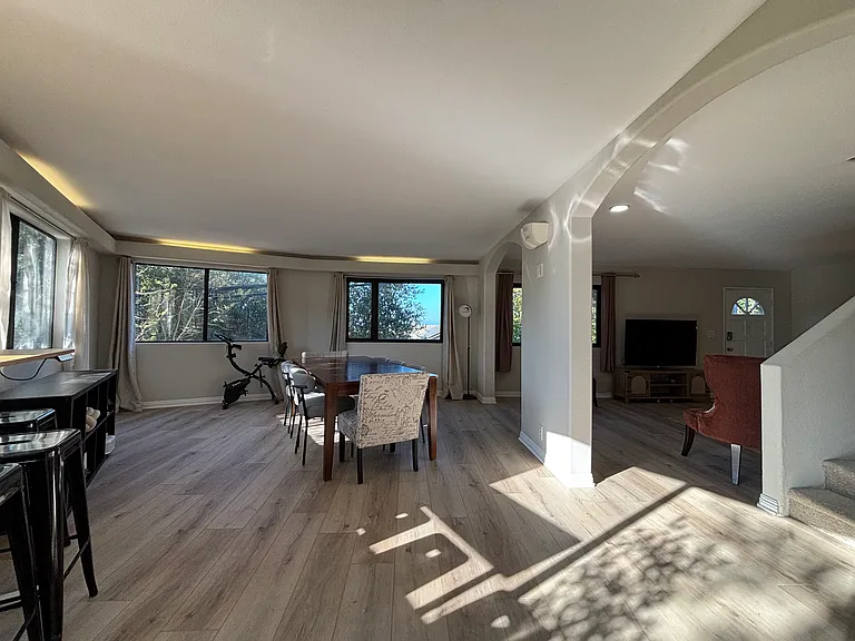457 S Ventu Park Rd — Photo 12