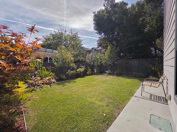 5th image of 2212 Leland Ave