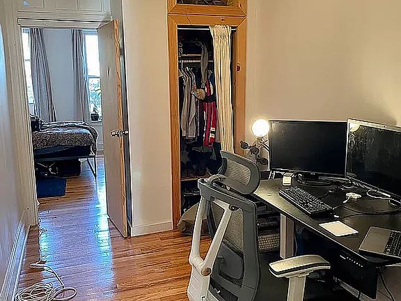 5th image of 316 Jefferson St #2