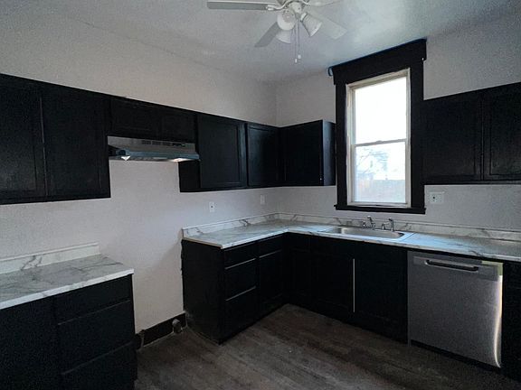 4th image of 1871 E 29th St
