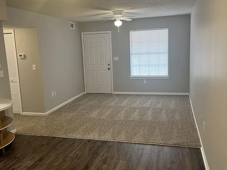 Creekside Retreat Townhomes — Photo 3