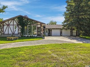 17 Hummingbird Bay, White City, SK S4L0B6