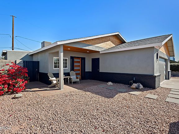 3rd image of 846 W MITCHELL Drive