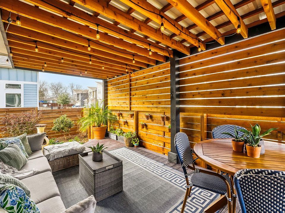 1st image of 2000 Hermia St