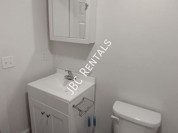 5th image of 10929 Doyle Blvd
