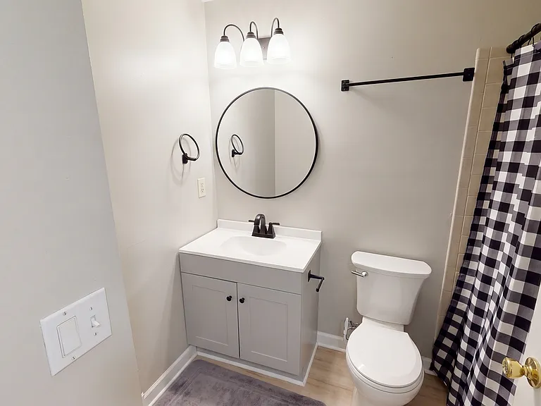 9528 Robert Burns Ct — Photo 3