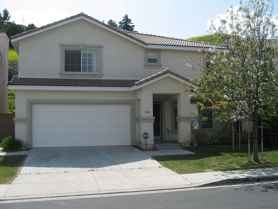 342 La Soledad Way