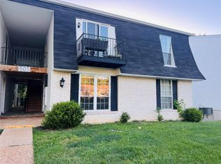 505 Monroe St APT 4, Pacific, MO