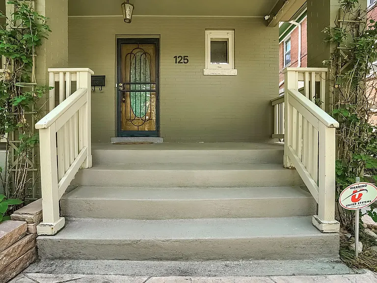 Raised ground floor