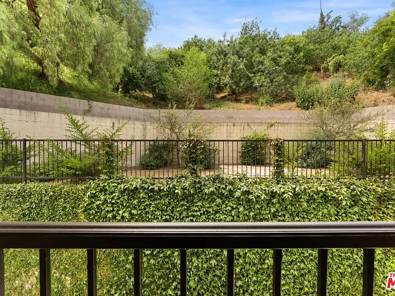 1630 Bridgeport Dr — Photo 35
