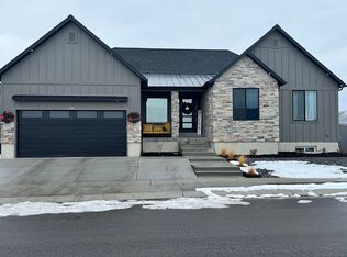 2311 E Cobble Creek Ln, Eagle Mountain, UT 84005