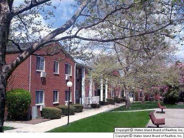 1st image of 1306 Rockland Ave APT 1C