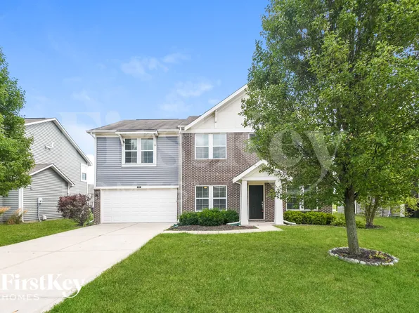 5593 W Woodhaven Dr, McCordsville, IN 46055