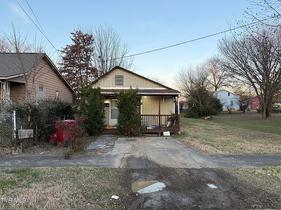 1st image of 906 N Boone St